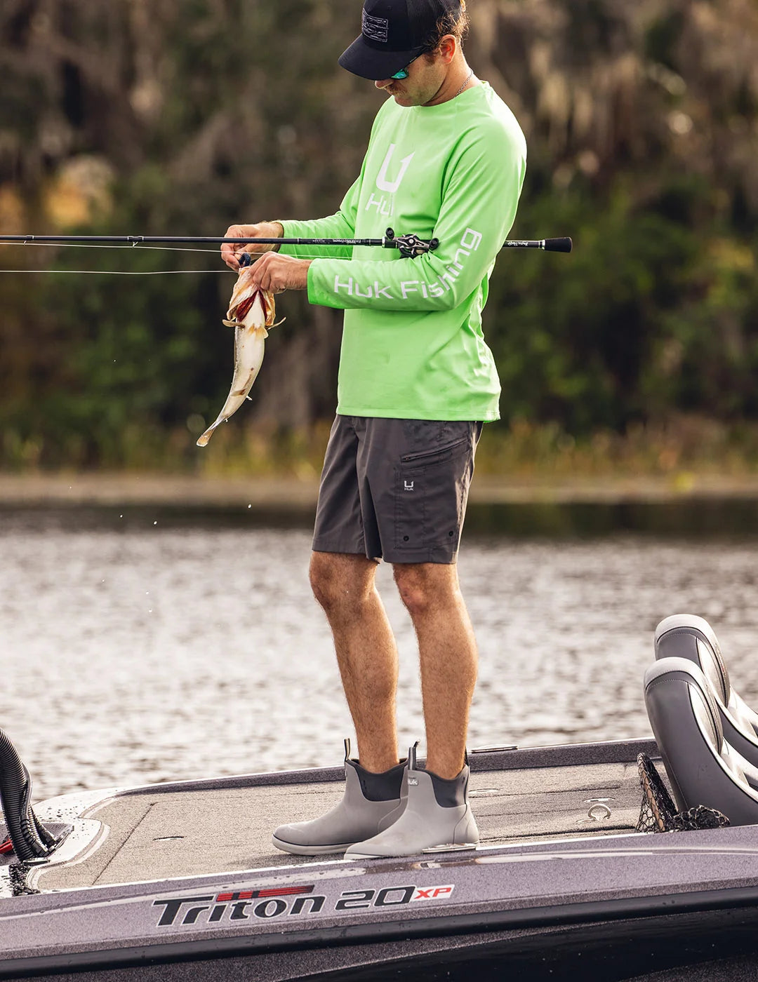 Huk Rogue Wave Boots