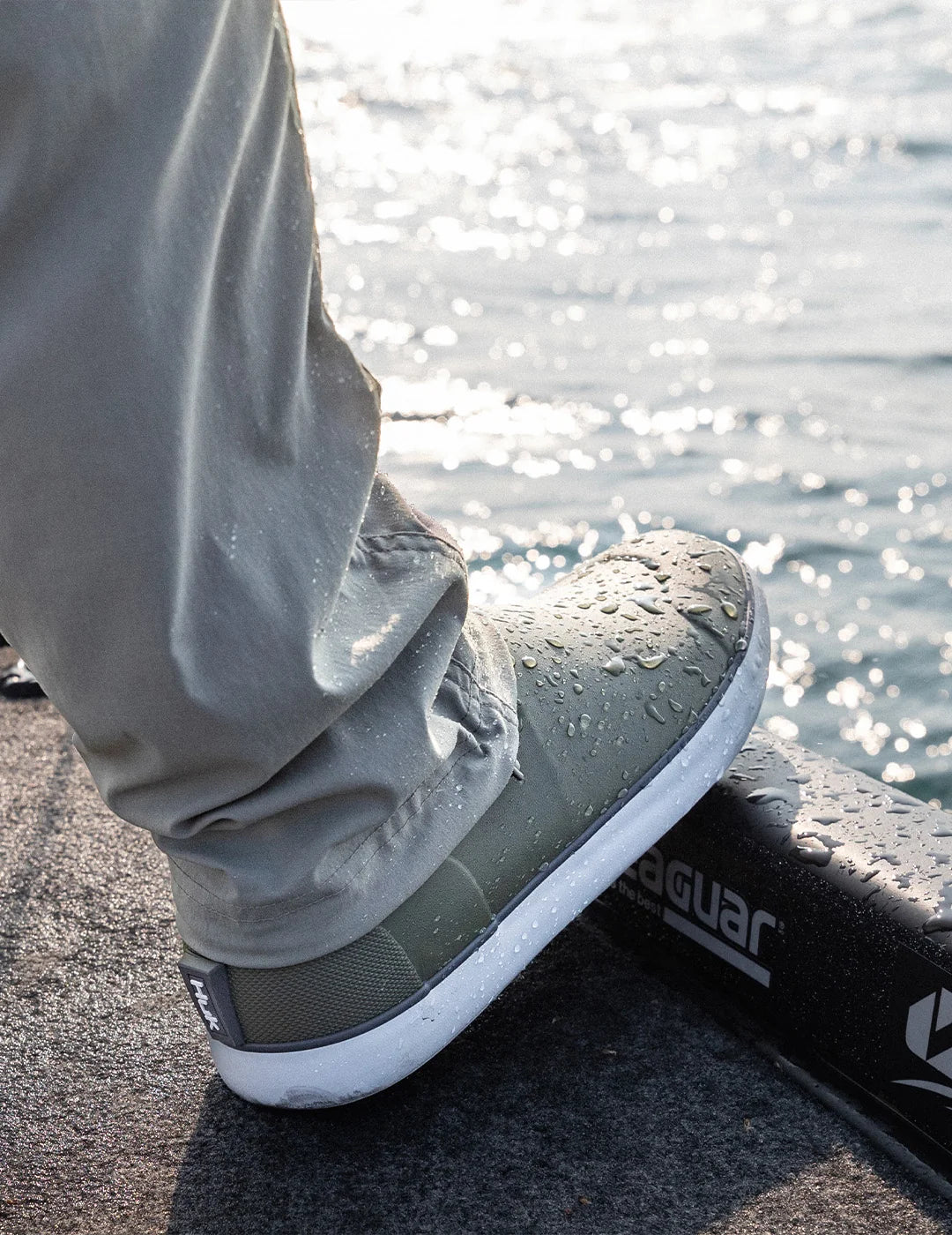 Huk Rogue Wave Boots